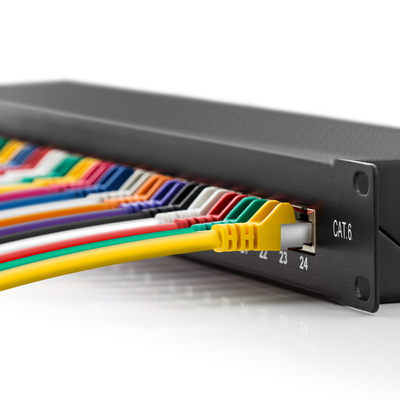 24 pouces Rackmount gauches X 1U du tableau de connexions de Pacthpanel UTP RJ45 Cat6 19